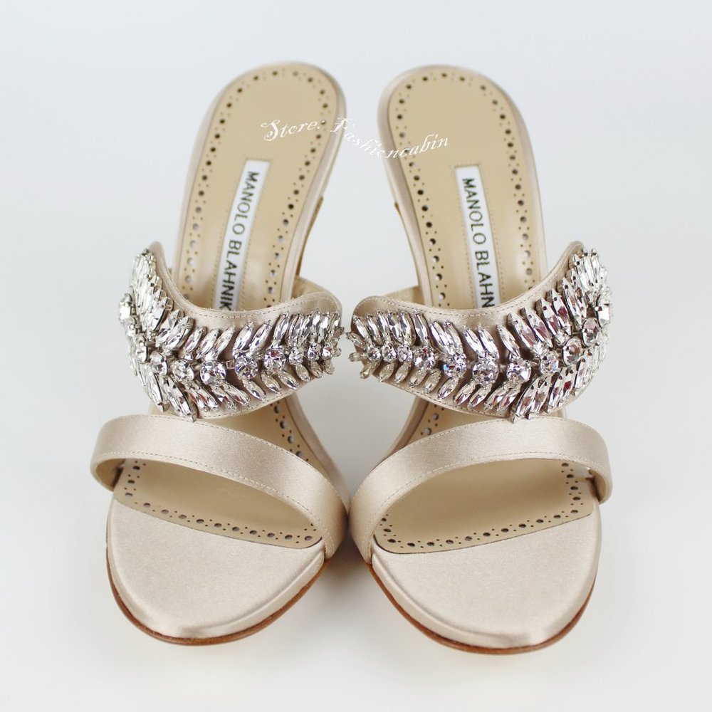 NEW MANOLO BLAHNIK Skysan Crystal Embellish Sandal - Picture 7 of 12